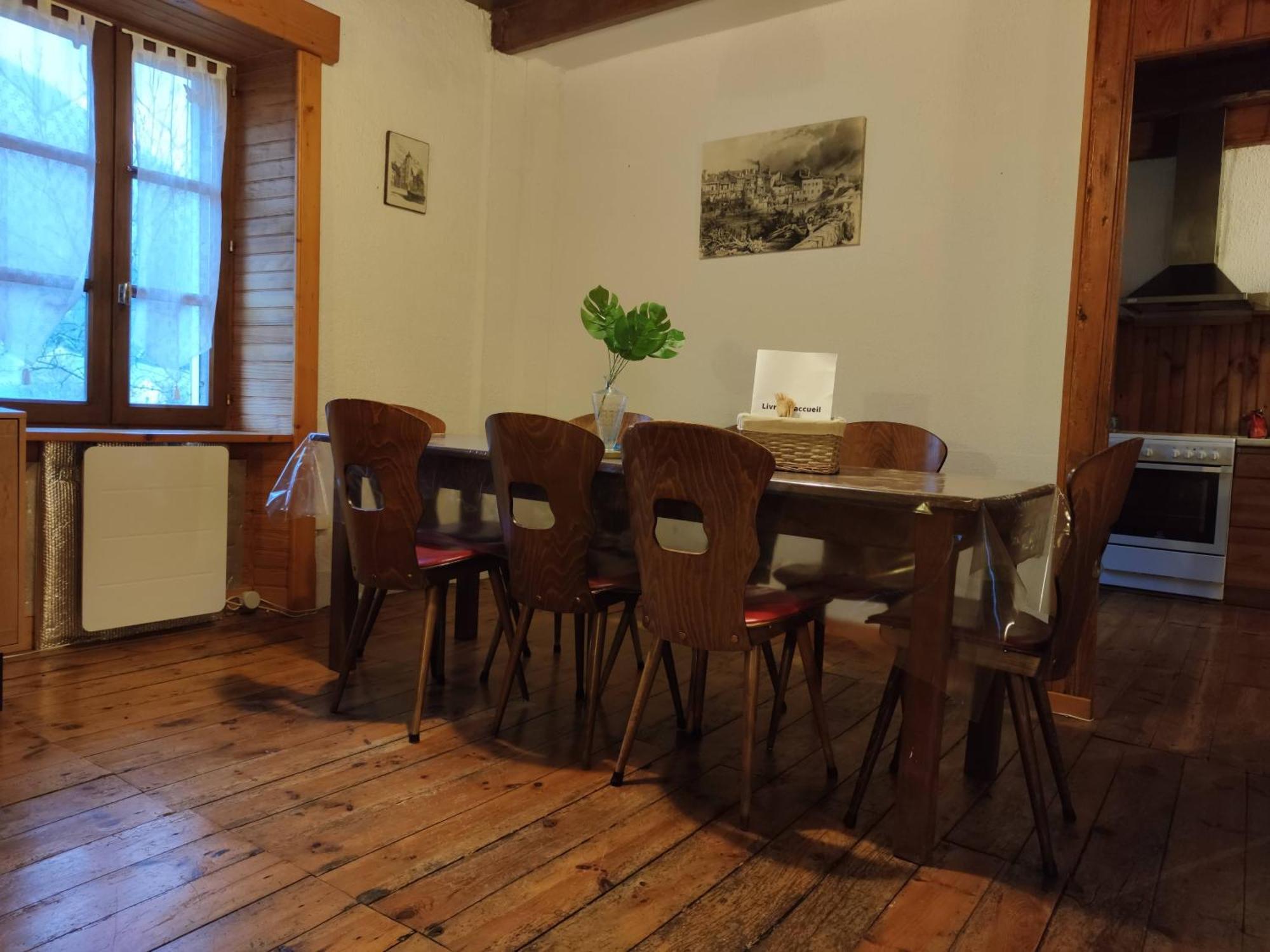 Maison Familiale Et Authentique Saint-Jacques-des-Blats Kültér fotó