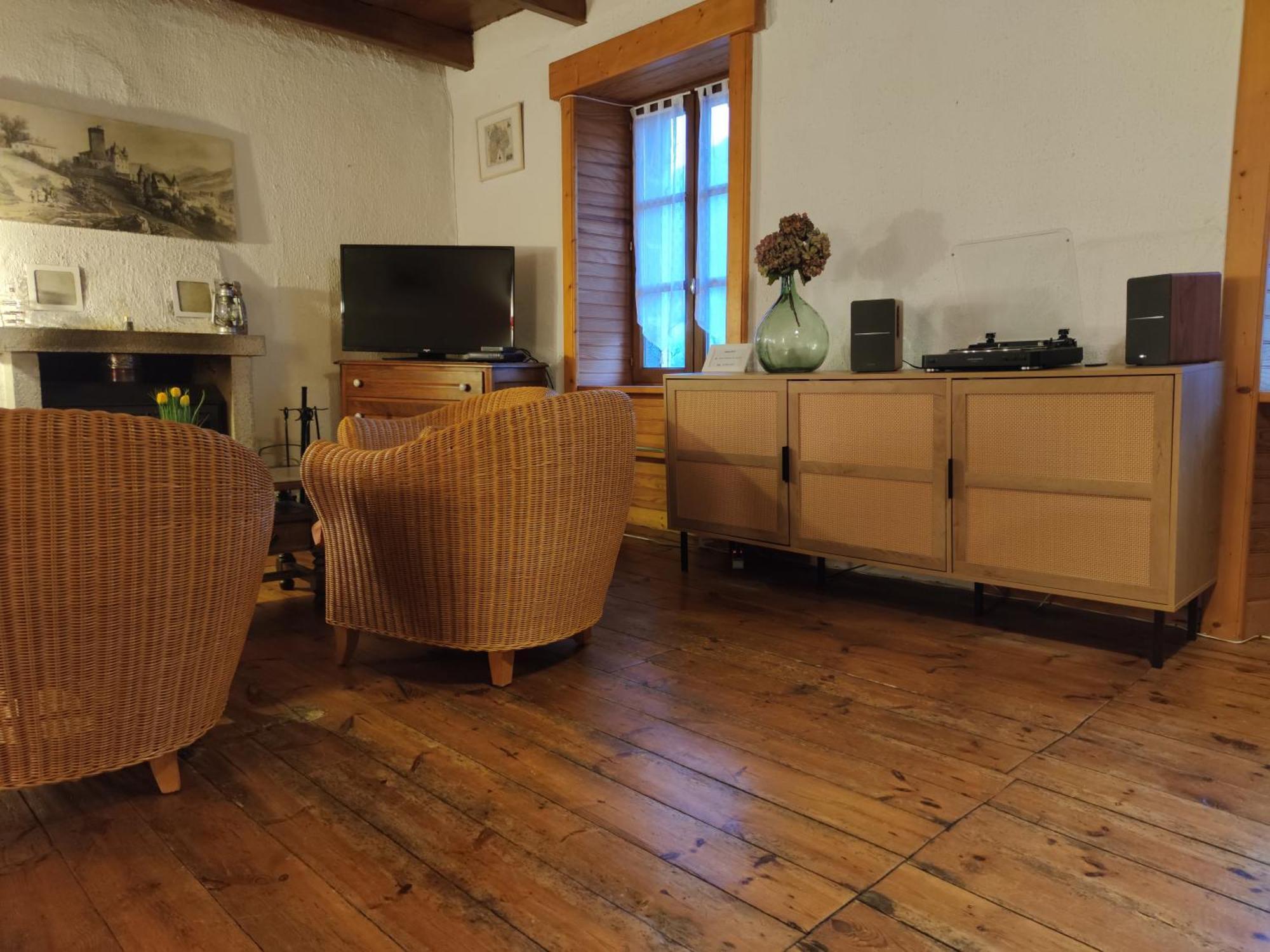 Maison Familiale Et Authentique Saint-Jacques-des-Blats Kültér fotó